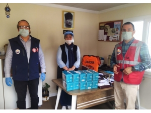 Belediyeden Muhtarlara Maske Desteği Sürüyor
