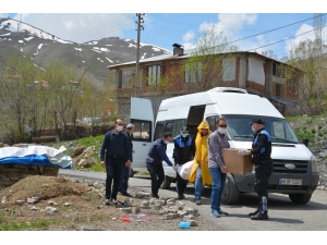 ’Vefa’ Ekibi Gönüllere Dokunmaya Devam Ediyor