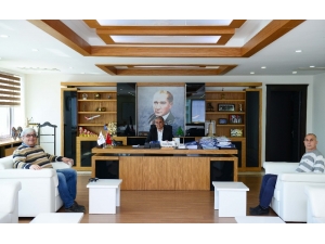 Mahalleliden İhtiyaç Sahiplerine Gıda Destek Kolisi