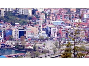 3 Günlük Sokağa Çıkma Kısıtlaması İle Sokaklar Boş Kaldı