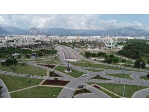 Kısıtlamanın İlk Gününde Antalya’da Sessizlik Hakim