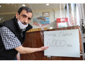 15 Günde Askıda 8 Bin Ekmek Birikti