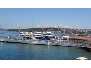 Gemi Düdükleri Denizciler İçin Çaldı