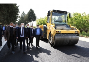 Büyükşehir’in Çivril’de Başlattığı Üst Yapı Çalışmaları Devam Ediyor