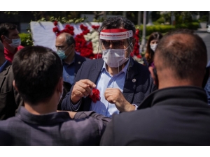 Hdp, Chp Ve Tip’den Taksim’e Sosyal Mesafeyi Hiçe Sayan Ortak Yürüyüş