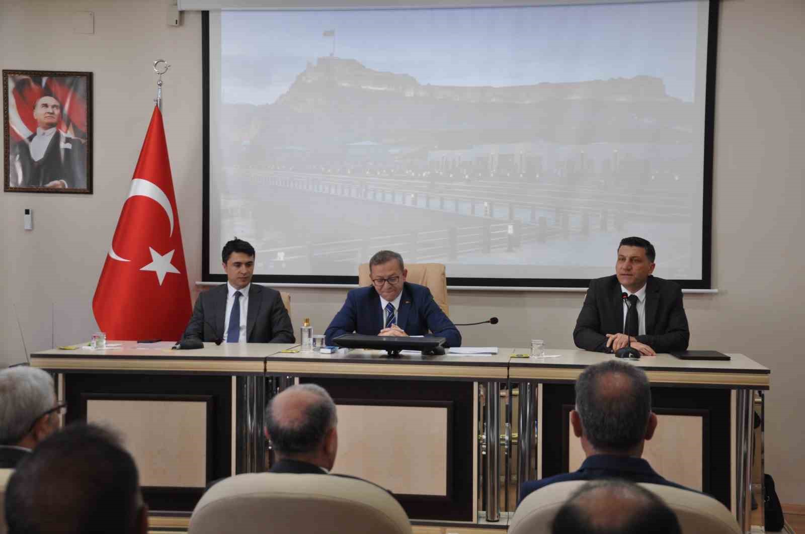 vali-polat-tan-kurumlara-net-mesaj-bahane-degil-sonuc-istiyorum