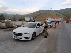 Jandarma’dan Kara Yolunda Sıkı Denetim
