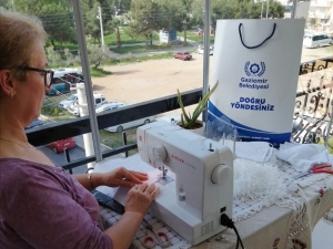 Gaziemirli Kadınlardan Maske Seferberliği