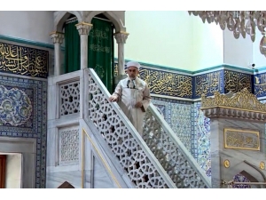 Maltepe Camii’nde “Ramazan Ve Sorumluluk Bilinci” Konulu Hutbe Okundu