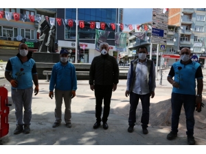 Büyükşehir Belediyesi Genel Sekreteri Gündoğdu, 1 Mayıs’ta Çalışan İşçilerin Bayramını Kutladı