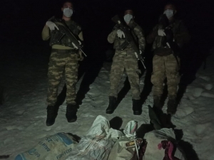 Şemdinli Bölgesinde Hududu Geçmeye Çalışan 4 Şüpheli Yakalandı