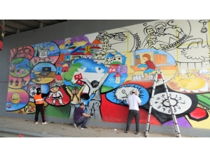 Başiskele’yi Minik Ressamların Resimleri Renklendiriyor