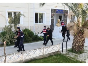 Girdikleri Evdeki Bir Kişiyi Gasp Eden Şahıslardan 2’si Tutuklandı