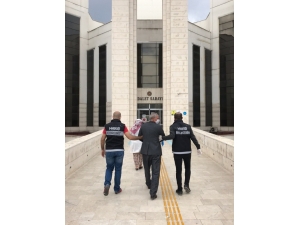 Edremit’te Uyuşturucu Operasyonunda 2 Tutuklama