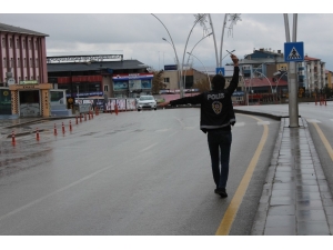 Sokağa Çıkma Kısıtlamasına Uymayan 49 Kişiye 63 Bin 933 Lira Ceza Kesildi