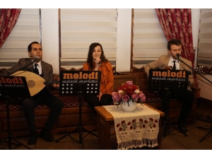 Kastamonu Belediyesi, Sosyal Medyadan Verdiği Konserle Nostaljiyi Yaşattı