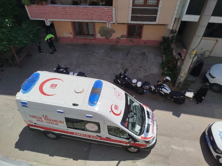 misafir-olarak-bulundugu-evde-basindan-vurulmus-halde-bulunan-genc-kiz-hayatini-kaybetti