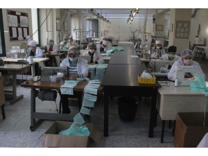 Milli Mücadele Ruhuyla 500 Bin Maske Ürettiler