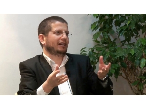 İlahiyatçı Prof. Dr. Duman: “Salgın Devam Ederse Nayram Namazı Kılınamaz”