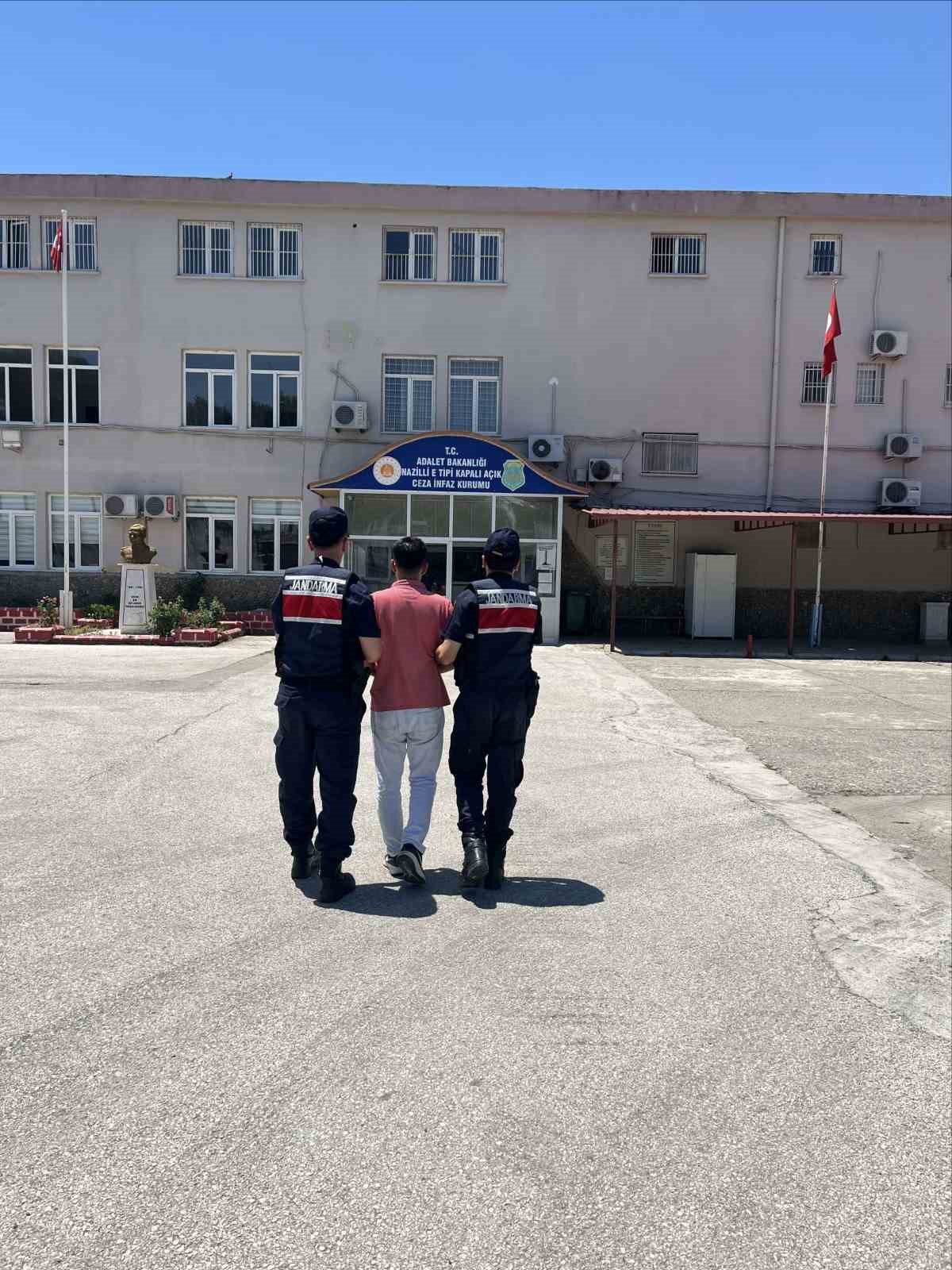 nazilli-de-5-yil-4-ay-hapis-cezasiyla-aranan-hukumlu-yakalandi