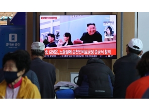 Öldü Denilen Kuzey Kore Lideri Kim Ortaya Çıktı