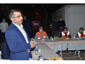 Yıldırım Belediye Başkanı Oktay Yılmaz, Emekçilerle İftarda Buluştu