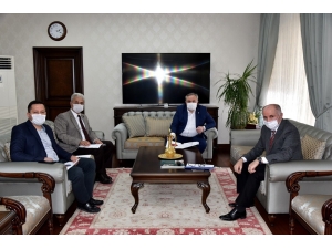 Karaman’da Korona Virüsle Mücadele Değerlendirildi