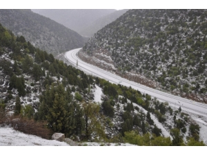 Seydişehir’de Dolu Etkili Oldu