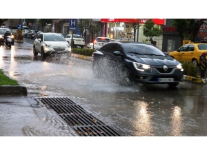 Aydın’a Kuvvetli Sağanak Yağış Uyarısı