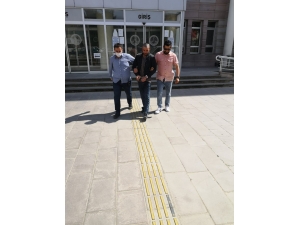 Silah Meraklısı Hırsız Tutuklandı