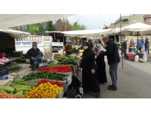 Korona Virüsten Dolayı 15 Gün Kurulmayan Pazar Yeniden Açıldı