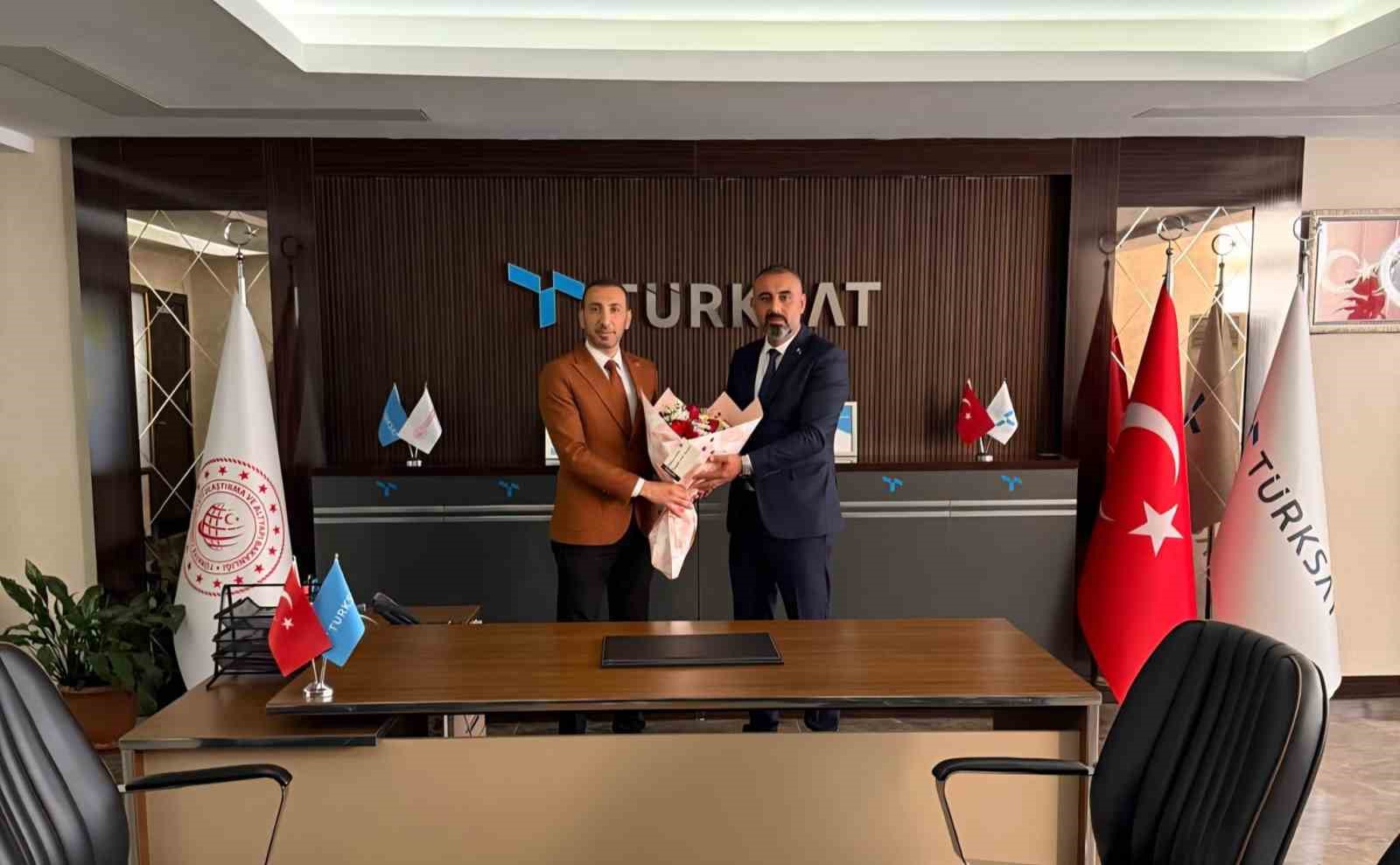 gaziantep-turksat-il-mudurlugunde-bayrak-degisimi