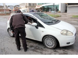 Polis Her Aracı Kontrol Ediyor
