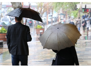 Doğu Anadolu’da Gök Gürültülü Sağanak Bekleniyor