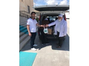 Aselcioğlu Sabunculuk Sağlık Çalışanlarına Hijyen Paketi Hediye Etti