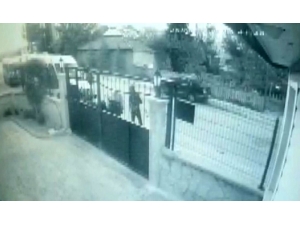 Yemek Siparişi Getiren Kuryenin Motorunu Çaldılar