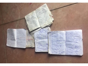 Gizemli Hayırsever Veresiye Defterlerini Satın Aldı