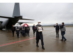 Şehit Uzman Çavuşun Cenazesi Kapadokya Havalimanına Getirildi