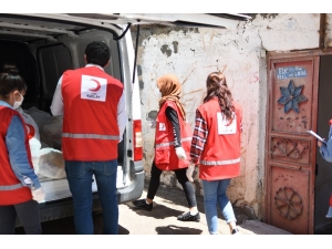 Kızılay’dan İhtiyaç Sahiplerine Ramazan Kolisi