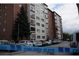 Apartman Görevlisinin Korona Testi Pozitif Çıkınca 119 Kişi Karantina Altına Alındı