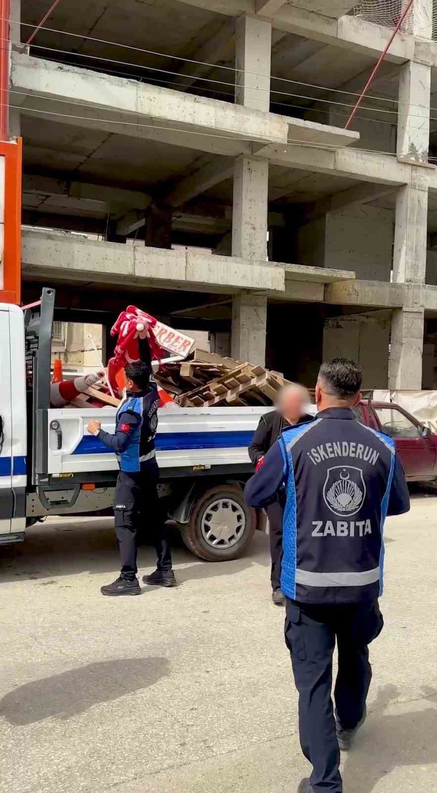 tabelayi-kurtarmak-icin-belediye-baskani-akrabam-dedi-zabita-geri-adim-atmadi