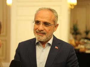 Cumhurbaşkanı Başdanışmanı Topçu, Özügürler Topluluğu’na Konuk Oldu