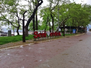 Erdek 3 Günlük Sokağa Çıkma Yasağına Uydu