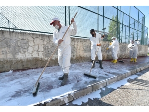 Mamak’ta Cadde Ve Sokaklar Yıkandı
