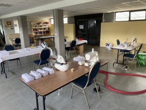 Ytb Desteğiyle Fransa’da Vatandaşlar İçin Maske Üretiliyor