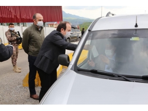 Vali Pehlivan, Trafik Haftasında Kontrol Noktalarını Ziyaret Etti