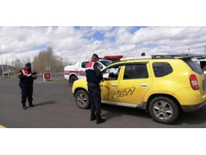 Palandöken İlçe Jandarma Trafik Ekiplerinden Trafik Haftası’nda Uygulama