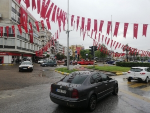 Üç Günlük Yasak Sonrası Aydın’da Sokaklar Hareketlendi