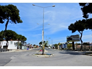 Çeşme’de Sokağa Çıkma Kısıtlamasında 18 Kişiye Ceza