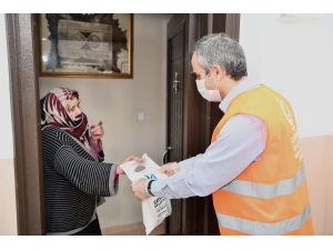 Çayırova’da 15 Günde Üretilen 300 Bin Maske Dağıtıldı
